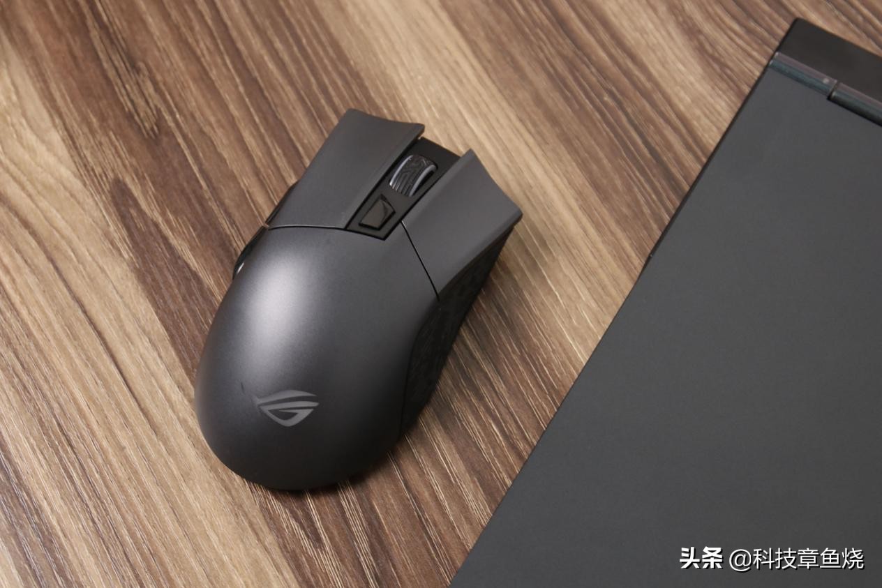 rog战刃打g2标准,rog战刃大g2经典版测评