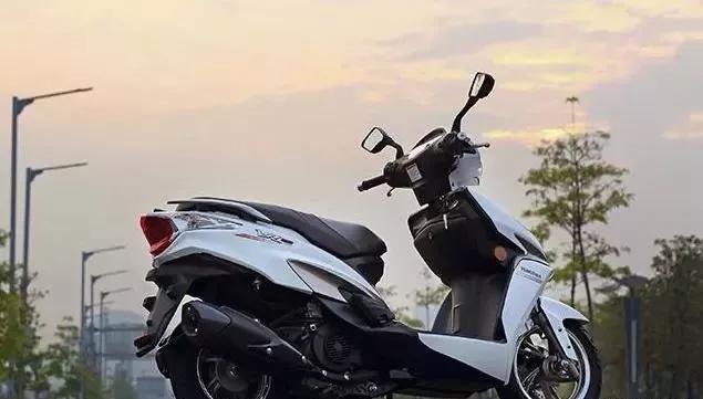 铃木豪爵vr150多少钱,豪爵vr150对比轻骑铃木超人150