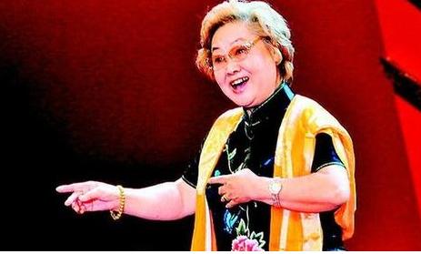 唱《我的祖国》郭兰英:1婚成弃妇,2婚成寡妇,90岁的她现如何?