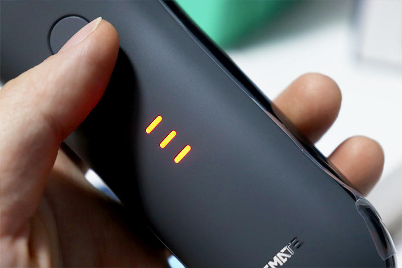 致敬博朗，三刀头柔和利落：须眉灵动3往复式剃须刀体验