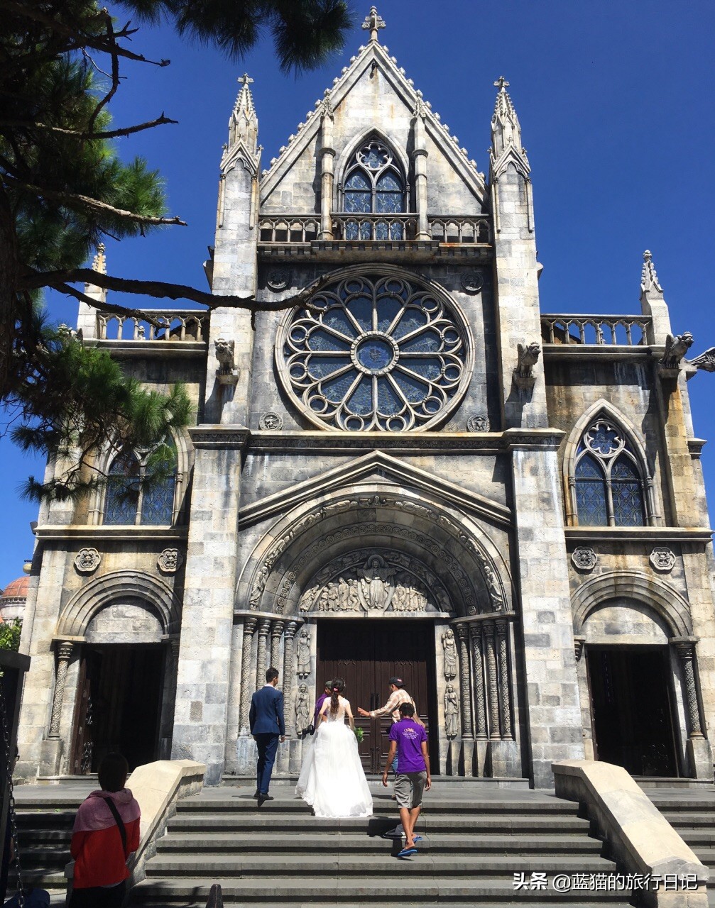 一个人旅行的女生,一个女生去越南自由旅行