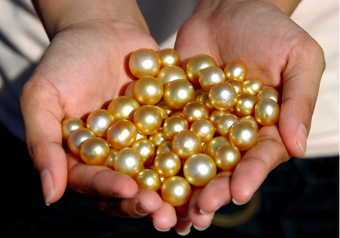 皮肤特别黑黄适合的身体素颜霜,中年黄黑皮女人适合哪种素颜霜