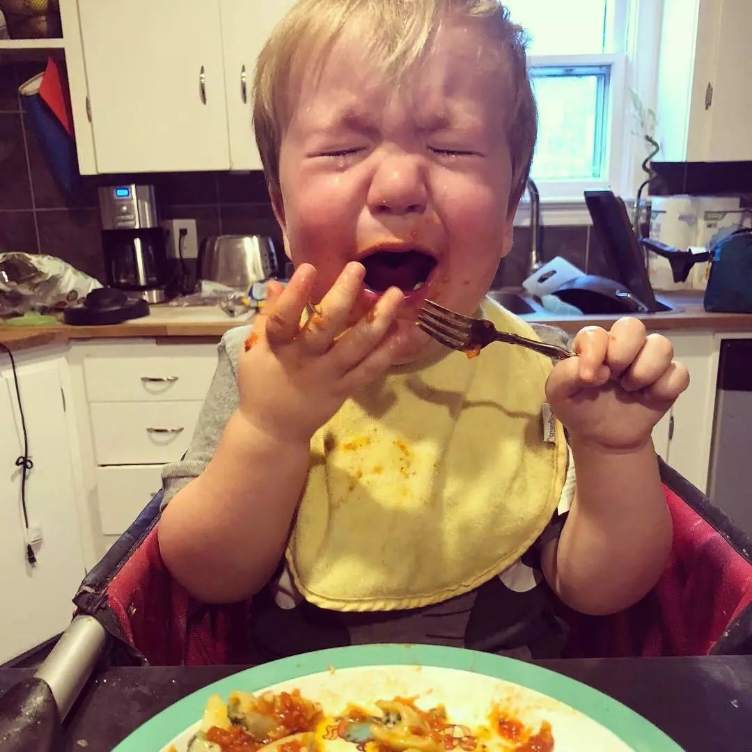 为逃避家务，两位妈妈研发了懒人清洁神器，竟让儿科医师签名推荐