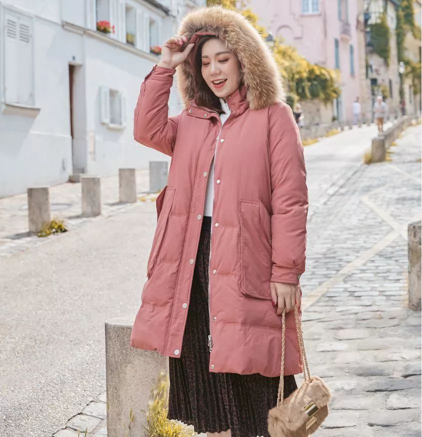 身材胖怎么穿？微胖女孩的时尚穿搭指南