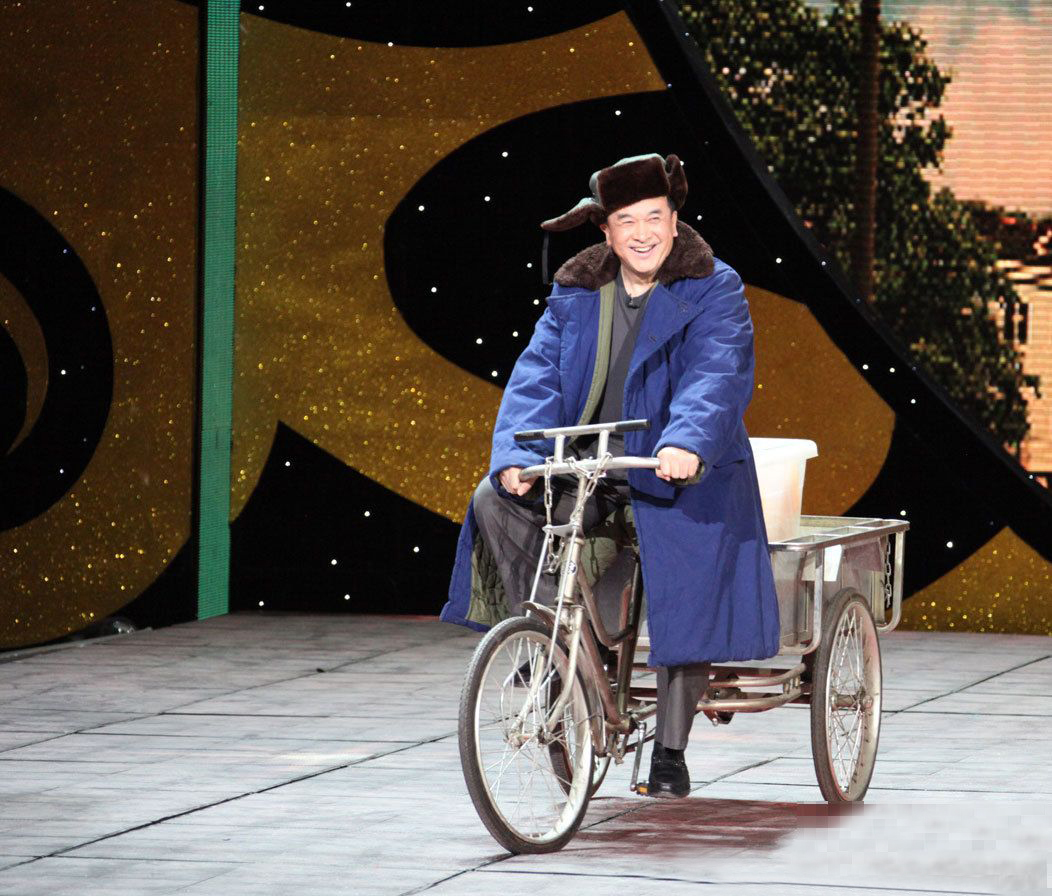 涓涓清泉显生机，黄宏夫妇智慧应对中年疲惫的婚姻