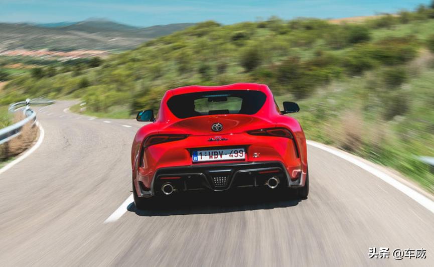 宝马z4m40ivs丰田牛魔王supra,全新一代supra外媒评论