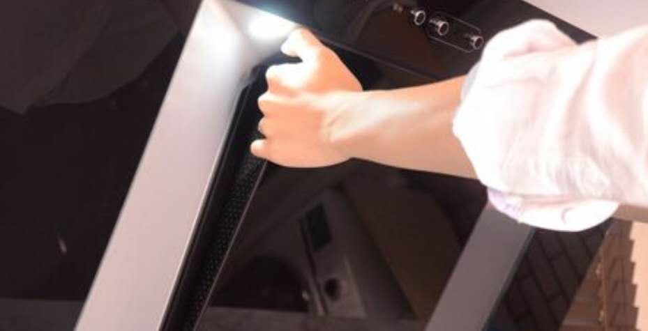 简单清洗油烟机家庭主妇必备,一招教你清洗油烟机