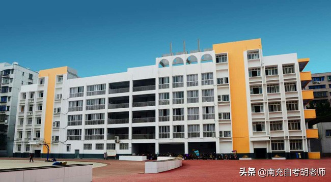 南充市第九中初中怎么样,四川省南充市高级中学介绍