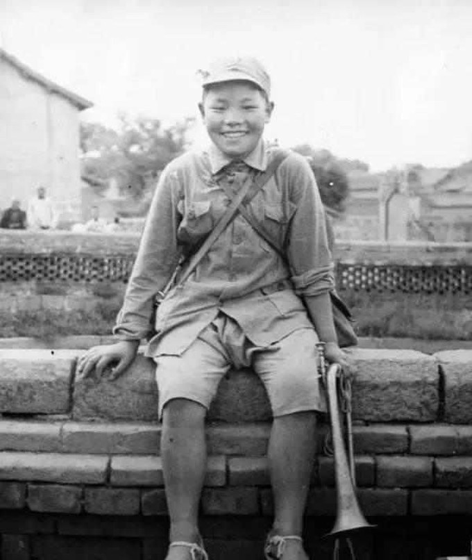 身高1.2米的“野马”战士：曾扮小学生刺杀日本军官，96岁仍健在