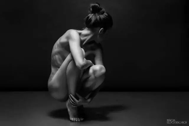 女儿很胖懒不愿锻炼减肥咋办,很懒的人怎么减肥