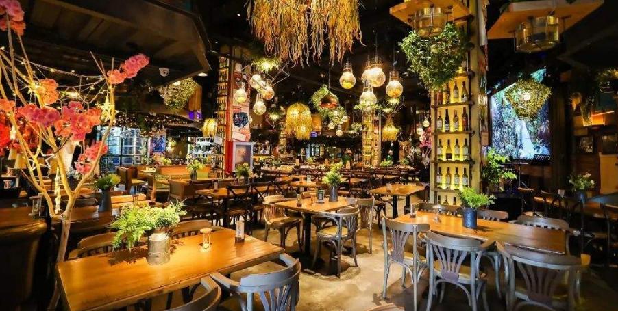 光是在芯片和驱动的配置上，煜朗灯具赢了