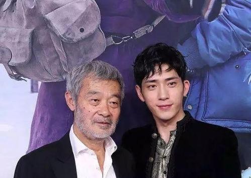 井柏然全靠奶奶捡破烂,井柏然被奶奶捡垃圾养大