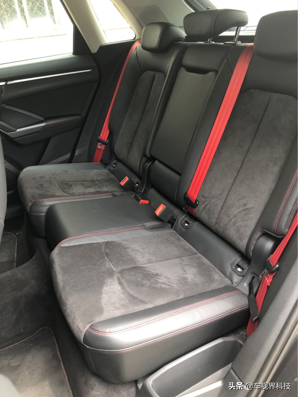 全系标配led车灯灯组,全系是led大灯的suv