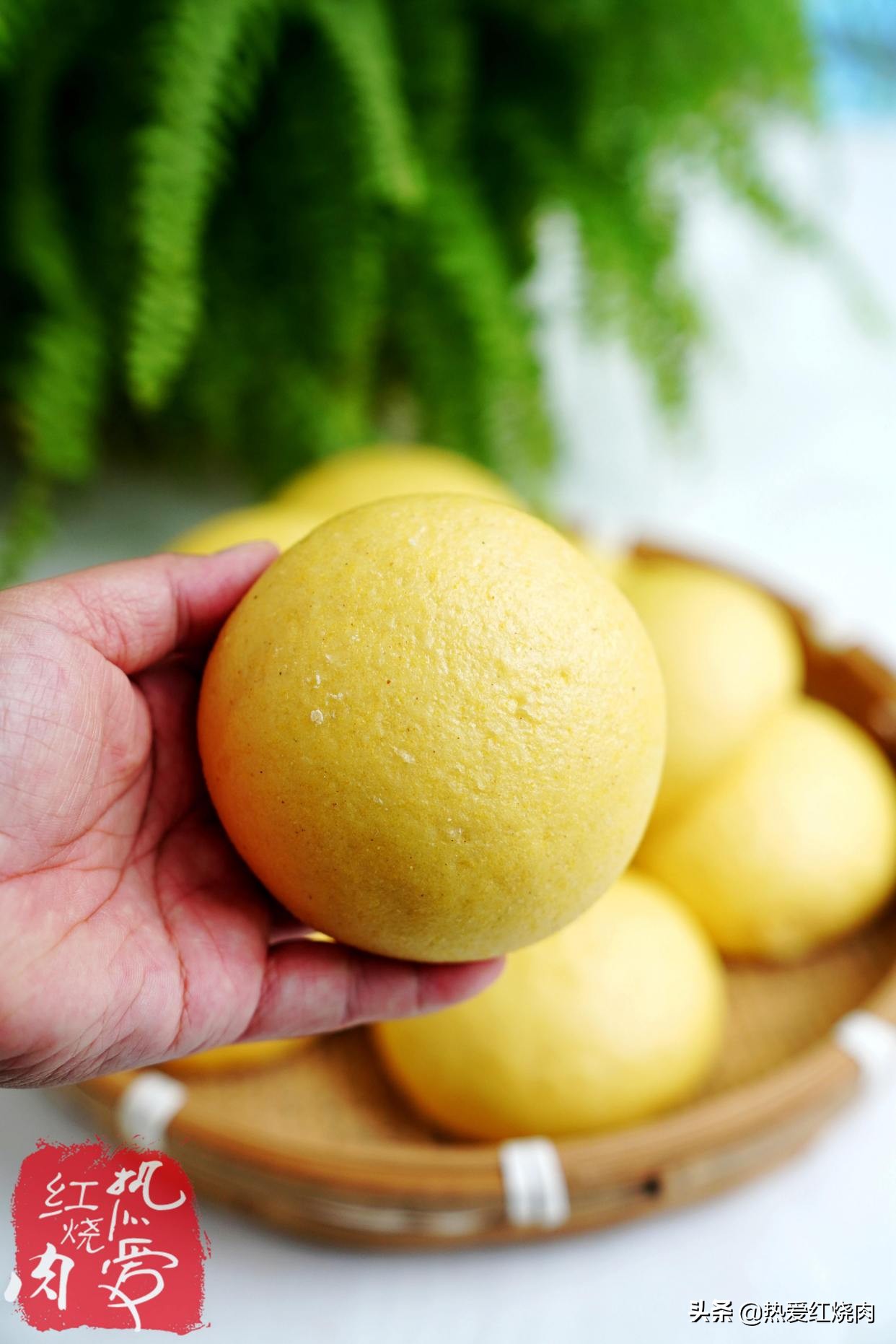 馒头蒸熟发酸怎么处理才好吃,自己蒸馒头为什么那么硬