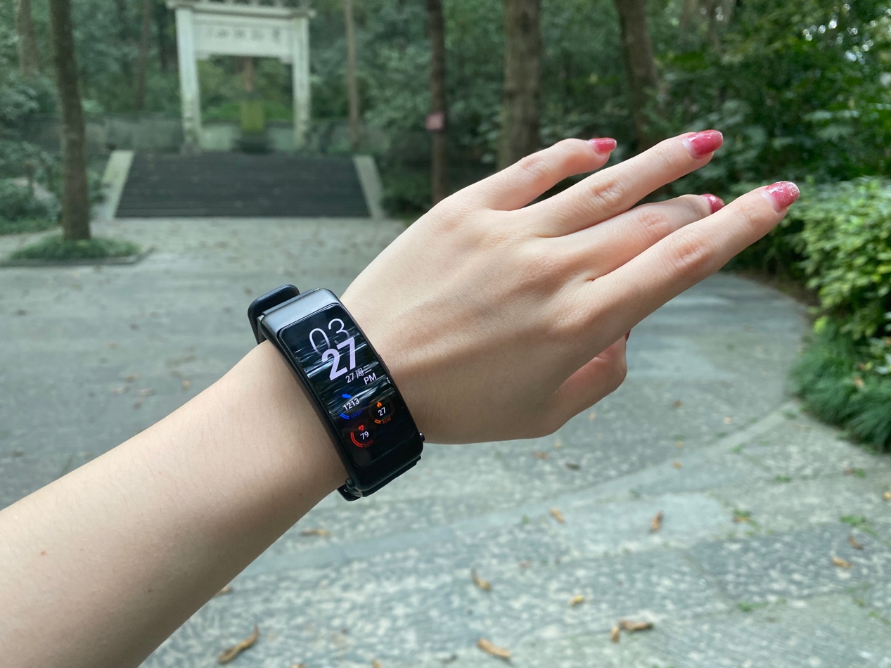 华为智能手环b6详细功能,华为手环b6评测及连接教程