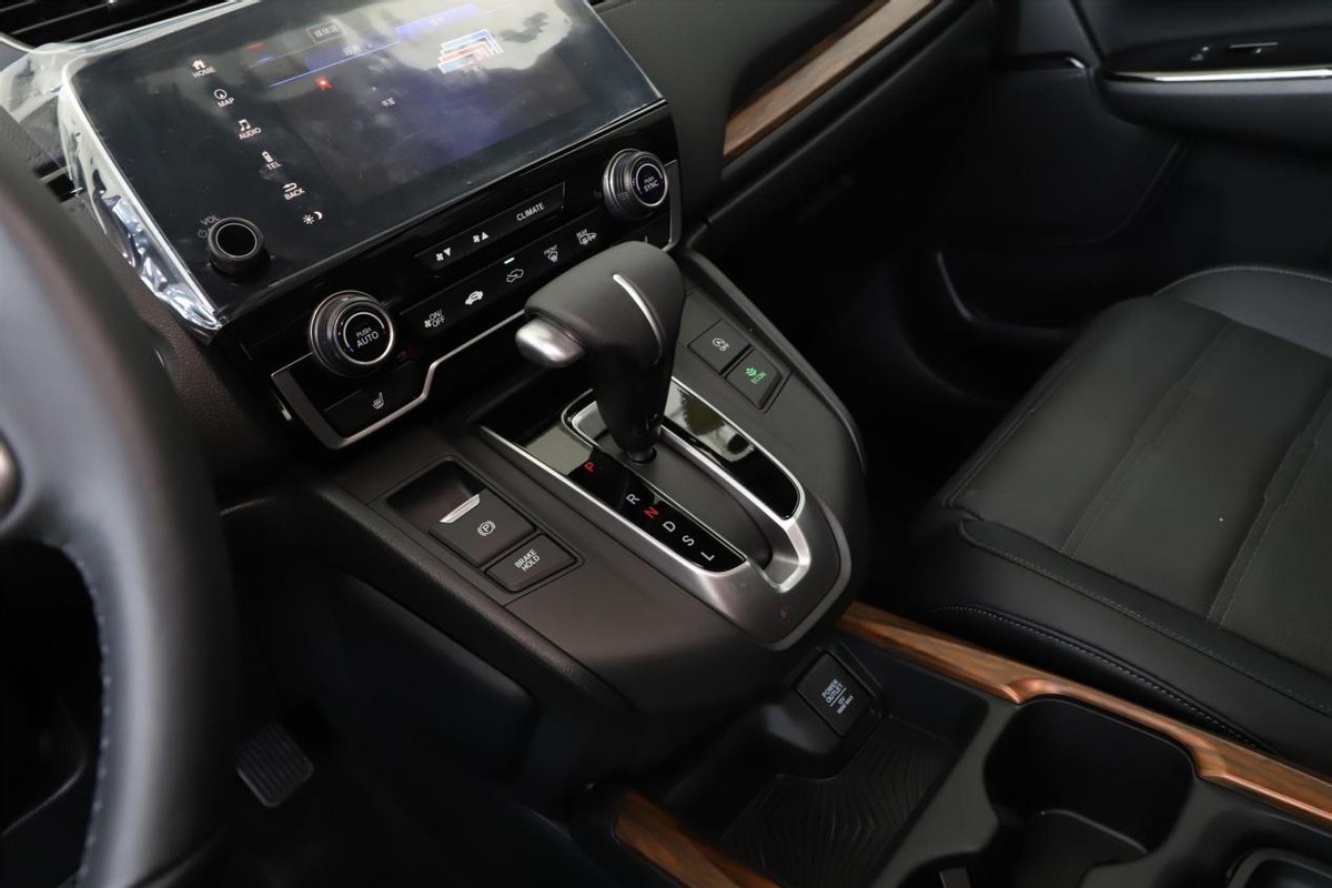 本田cr-v变速箱漏油,21款本田cr-v变速箱漏油