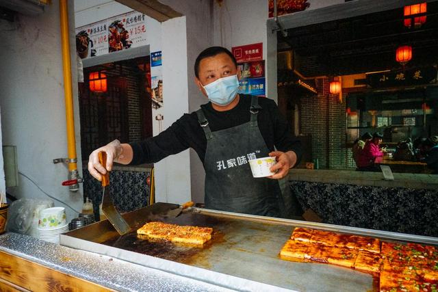 司徒小镇六尺巷要门票,司徒小镇到底有多火爆