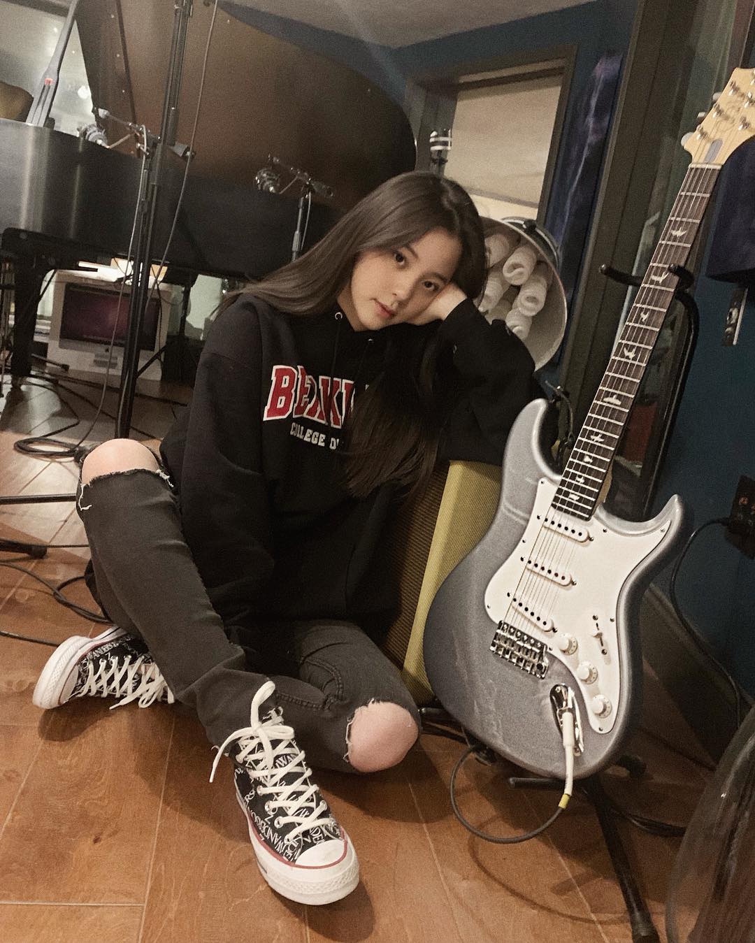 匡威女孩白蓝渐变,匡威女孩欧阳娜娜