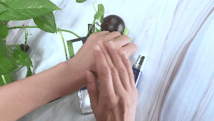 乳液和面霜成分一样吗,乳液和面霜有哪些区别