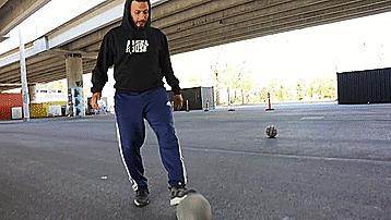 花式足球17个技巧教案,足球赛踢法攻略