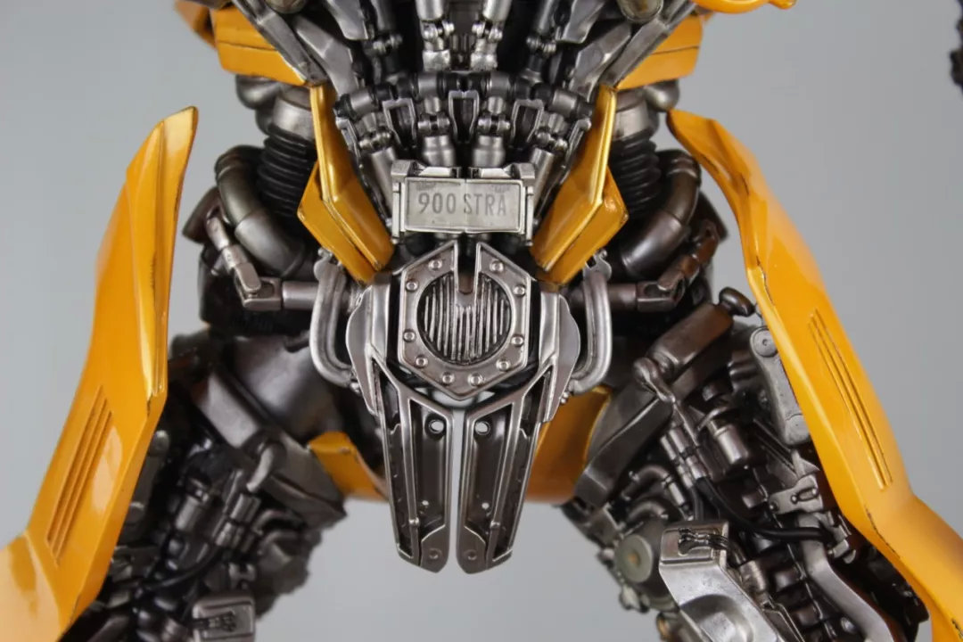 开箱价值1万的新年礼物,10000元以上的大黄蜂模型