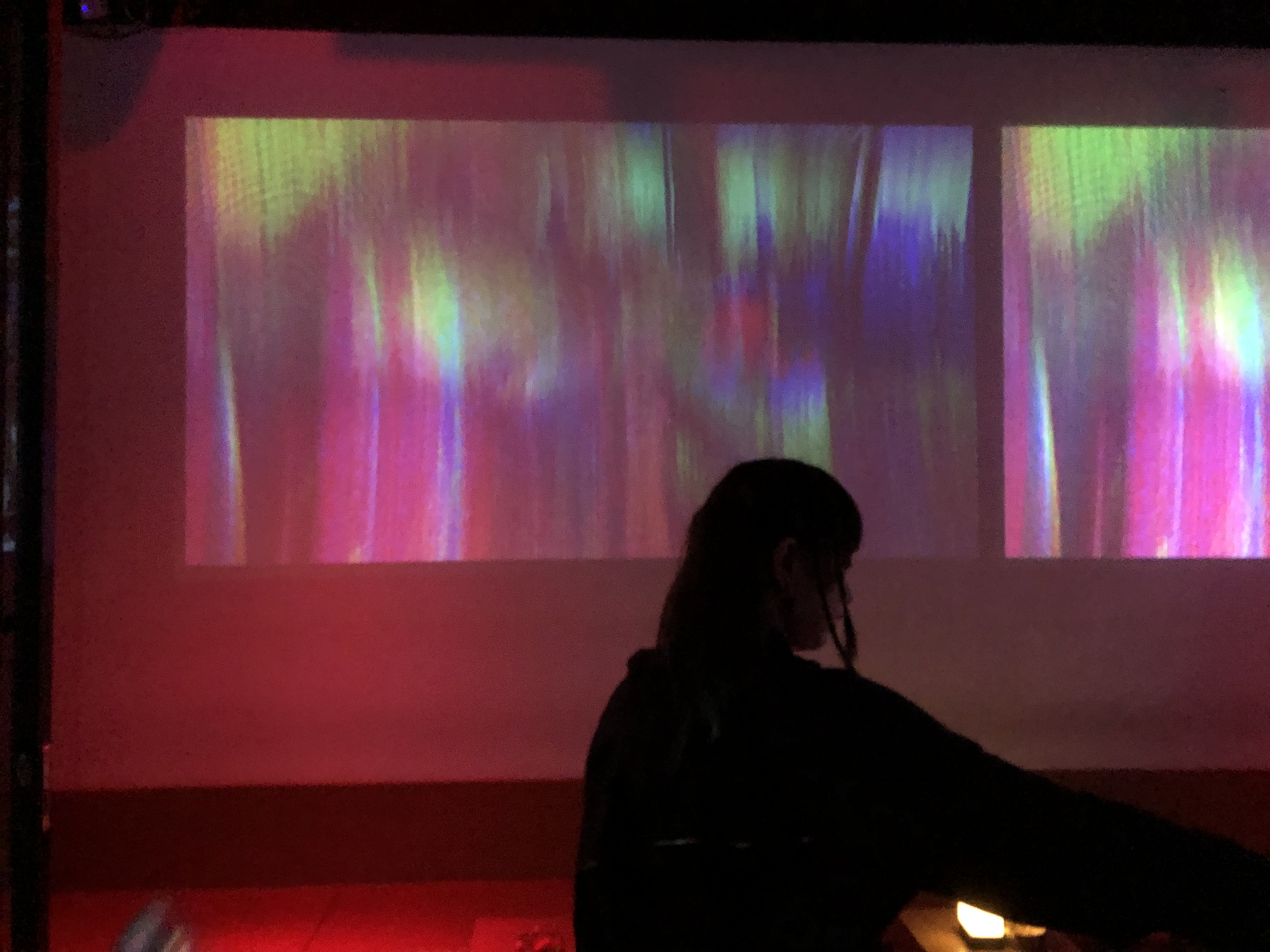 寻味武汉:天使与魔鬼的集合,洞庭街有家火爆的网红咖啡酒吧