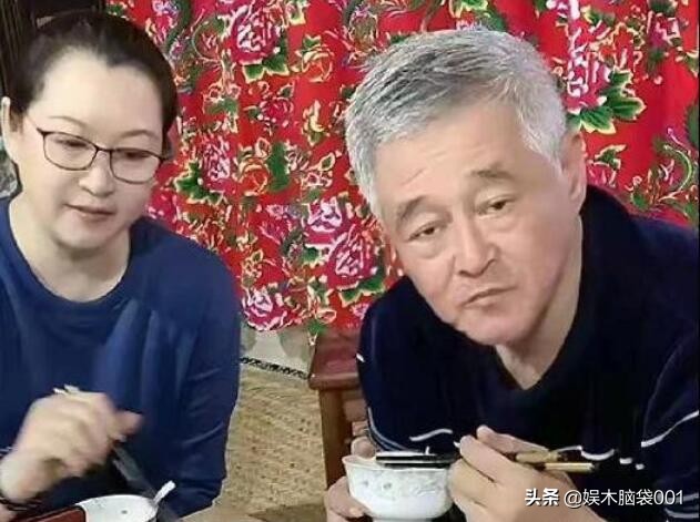 赵本山直播铁锅炖鱼，劝诫女儿别卖假货，要做一个正能量主播