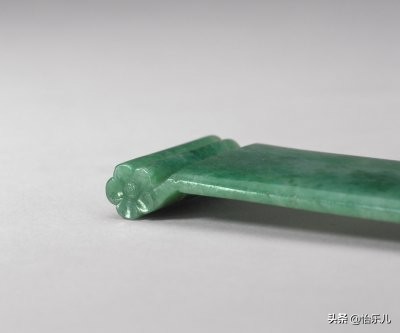 乾隆时期翡翠饰品,乾隆咸鱼翻身