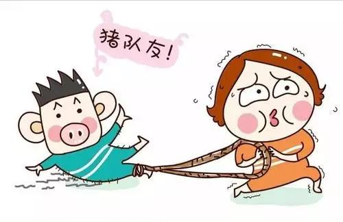 队友回到更衣室后笑哭,队友回归第一局