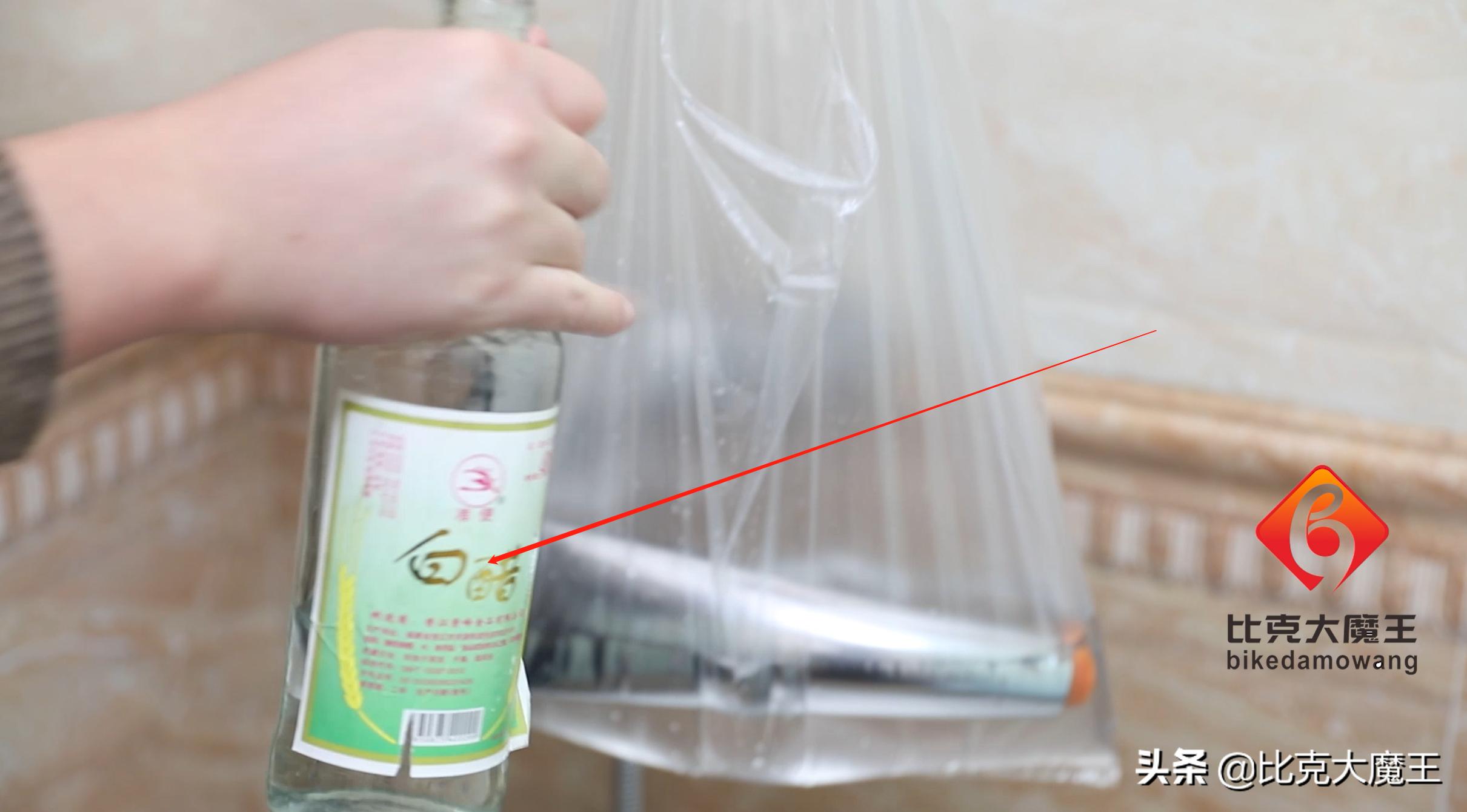 热水器花洒喷头关了还漏水怎么办,热水器花洒换新的还滴水怎么办