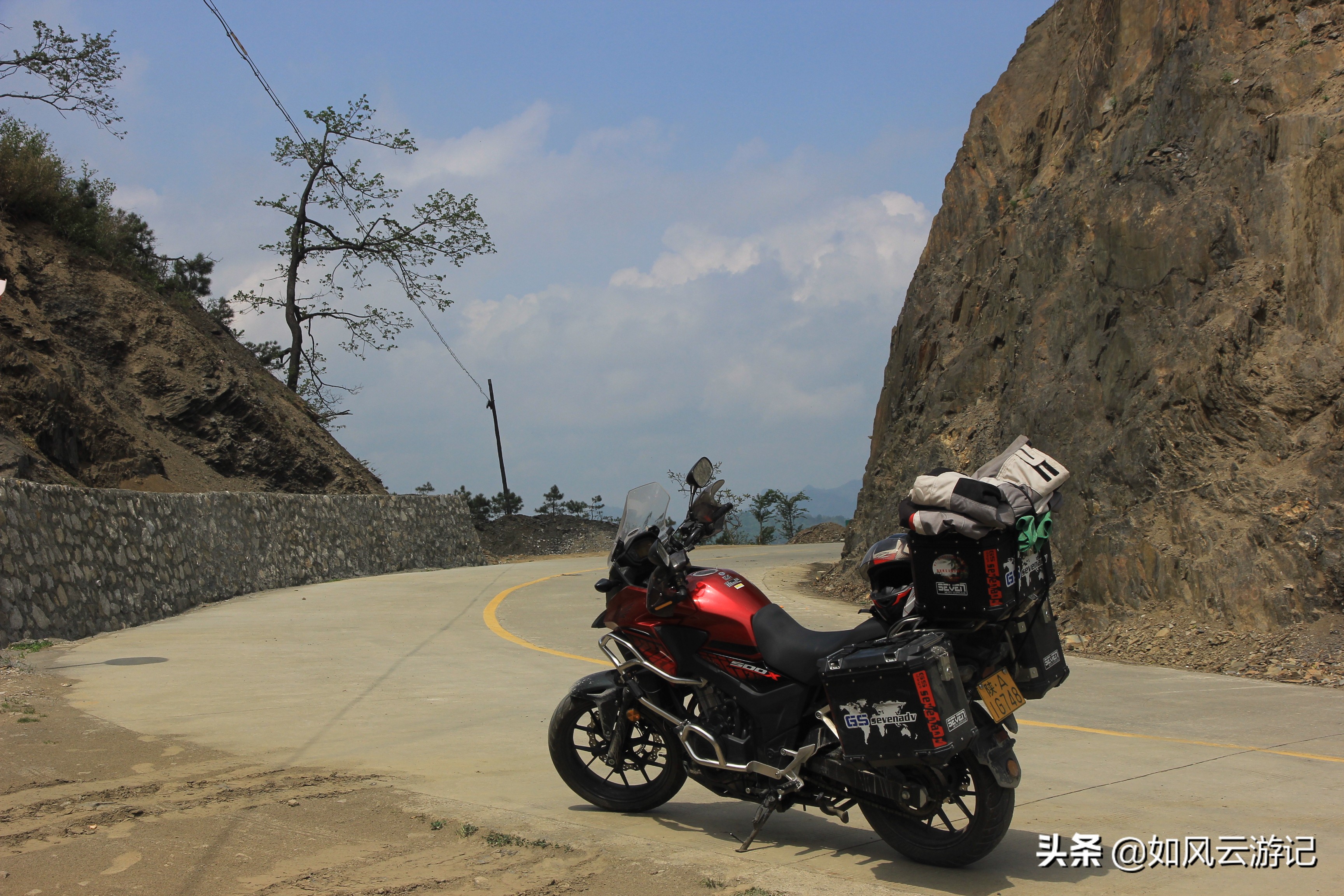 这条连云栈道“弓背线”火烧店—庙台子奇景传说诸多，闺藏深山中