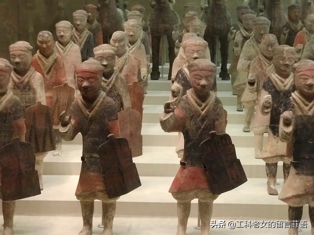 秦汉陶俑风格特色,汉唐陶俑艺术欣赏图片