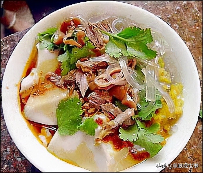 《侯海洋基层风云》中豆花馆子发生的故事