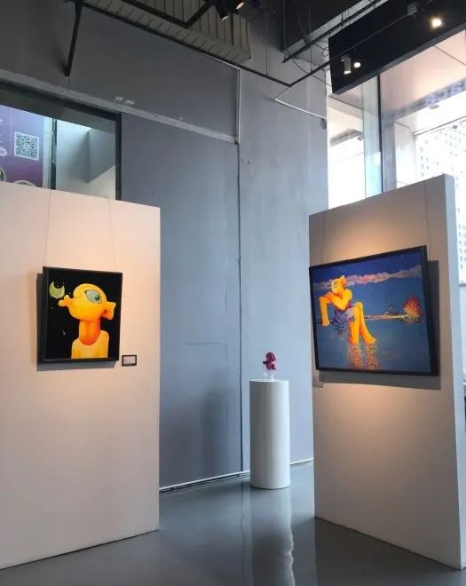 深圳灯光秀与武汉灯光秀,春光无限好深圳