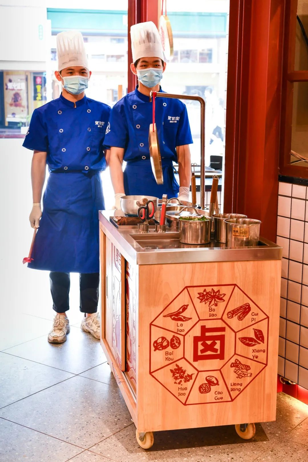 贤合庄卤味火锅团购优惠万象城店,贤合庄开业活动58折