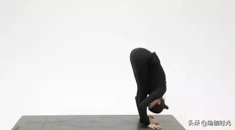 瑜伽经典3个动作瘦身,瑜伽28个经典动作跟练