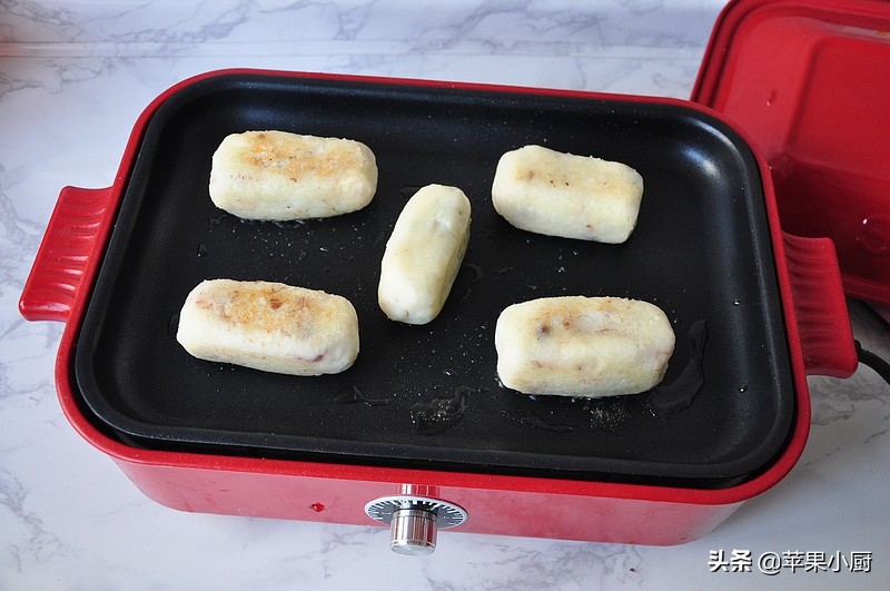 奶香酥脆小煎饼做法,山东煎饼带馅的做法全过程