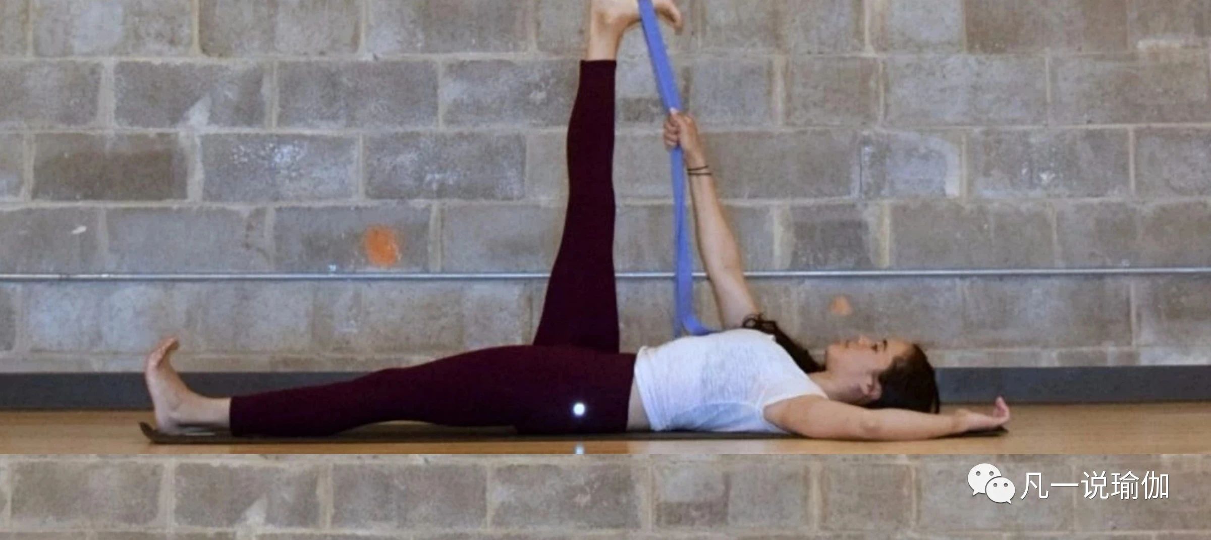 瑜伽弯腰拱背动作怎么练,瑜伽动作弓背含胸是什么名