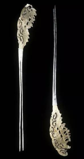 商代妇好墓出土调色器图片,商代妇好墓有弓形器吗