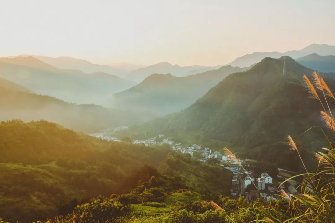 李白最美的十首古诗朗读,李白最美的诗30首二年级