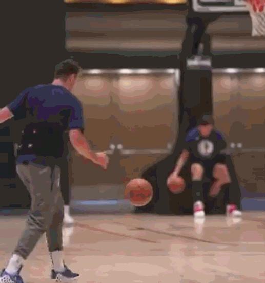 东契奇夸张投篮,秀儿东契奇投篮集锦