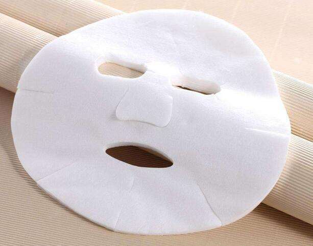 面膜材质盘点：无纺布、蚕丝、生物纤维、水晶凝胶面膜的优劣对比