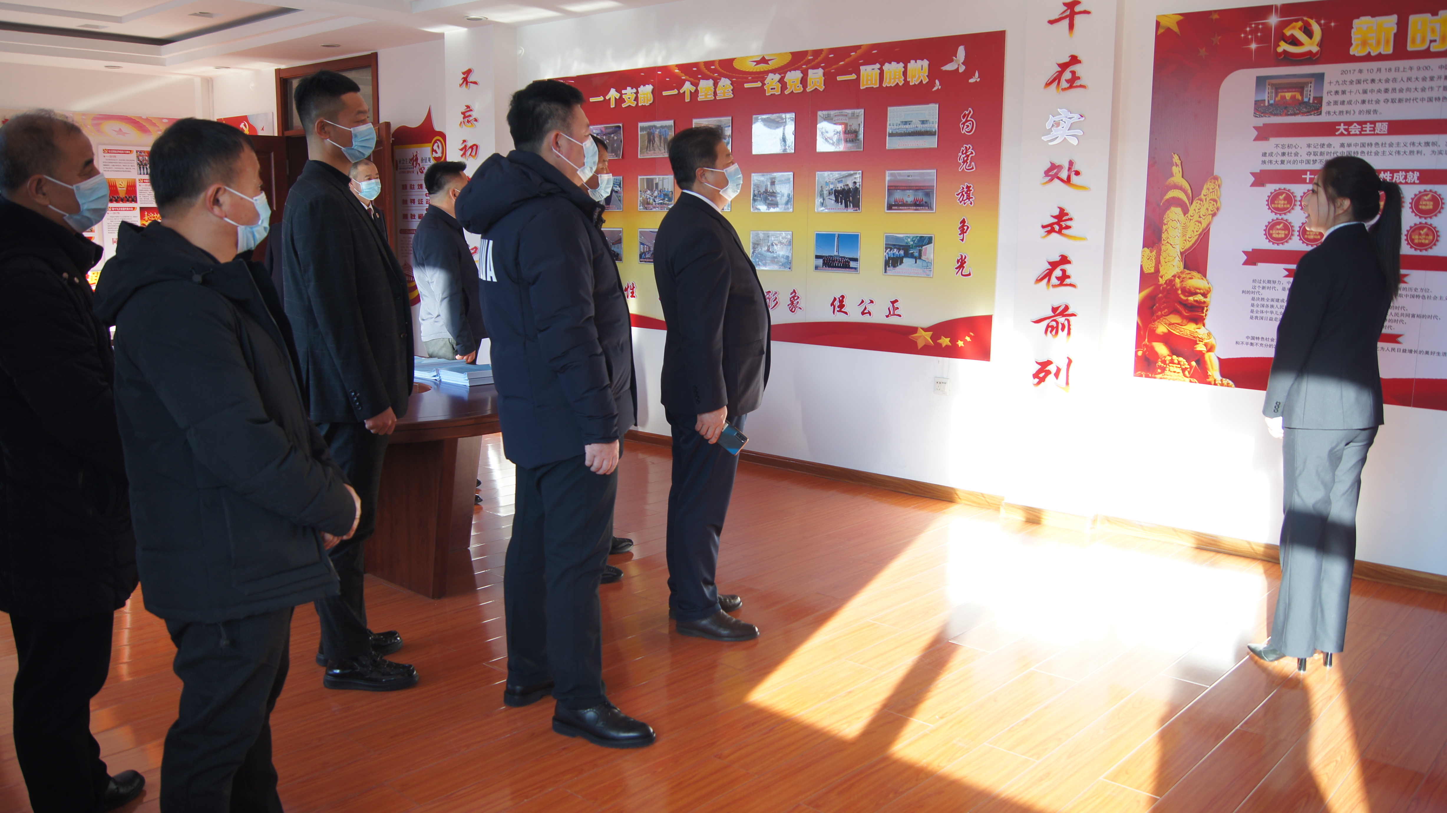 真心实意听职工心声,听民声为群众办实事