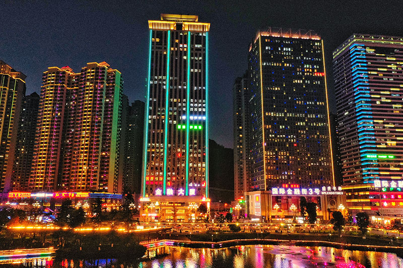 贵阳超级大盘花果园,超级大楼盘