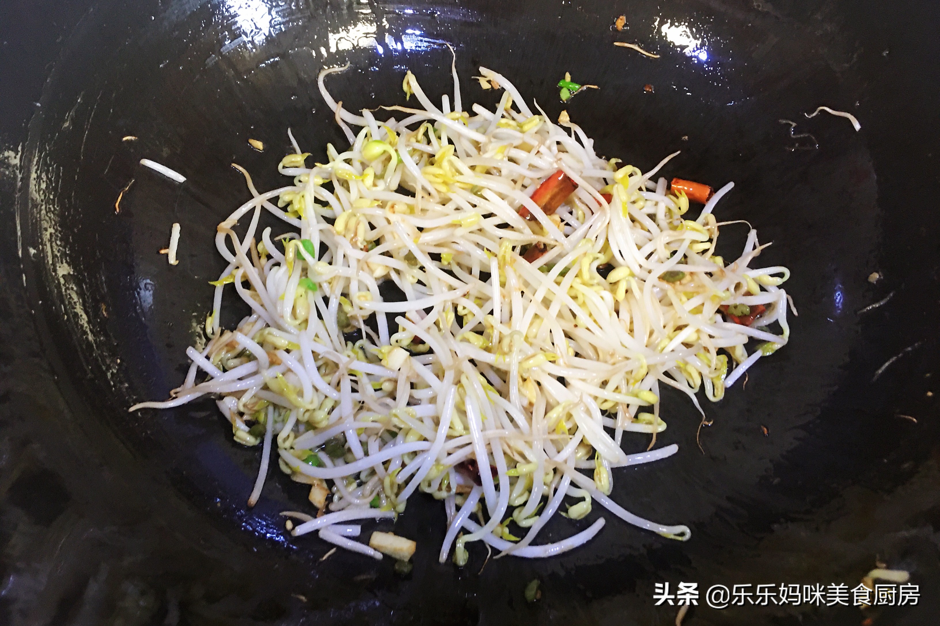 拉条子面怎么一拉就断,拉条子拌面怎么和面不会断