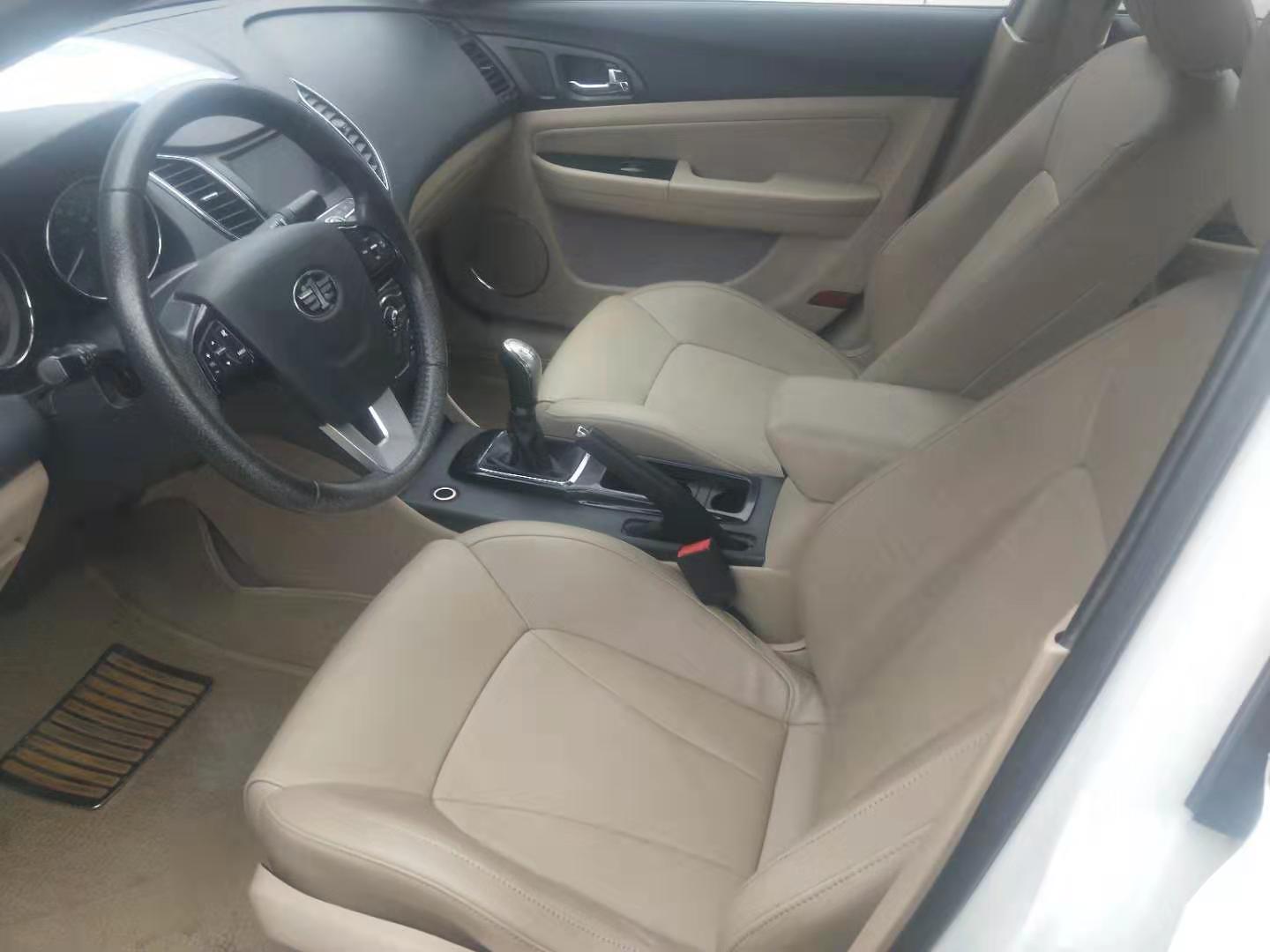 独立悬挂，电动座椅，质量可靠，带商业险，胖哥这算是捡漏了吗？