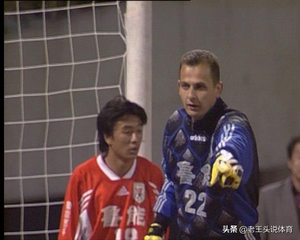 中国足坛十大外籍球星,现役世界十大足球门将
