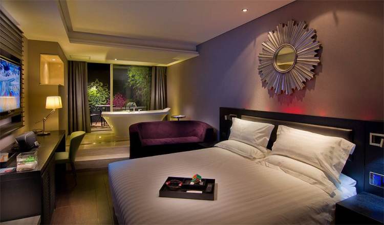 闇囨捈鏉ヨ鍏ㄥ満浜旀姌,浜斾竴閽滄儬闇囨捈鏉ヨ