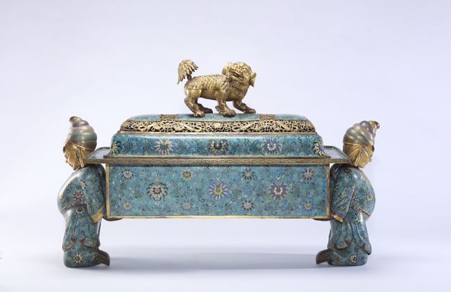 郎世宁画的后妃为什么长一样,郎世宁给乾隆和妃子画的油画肖像