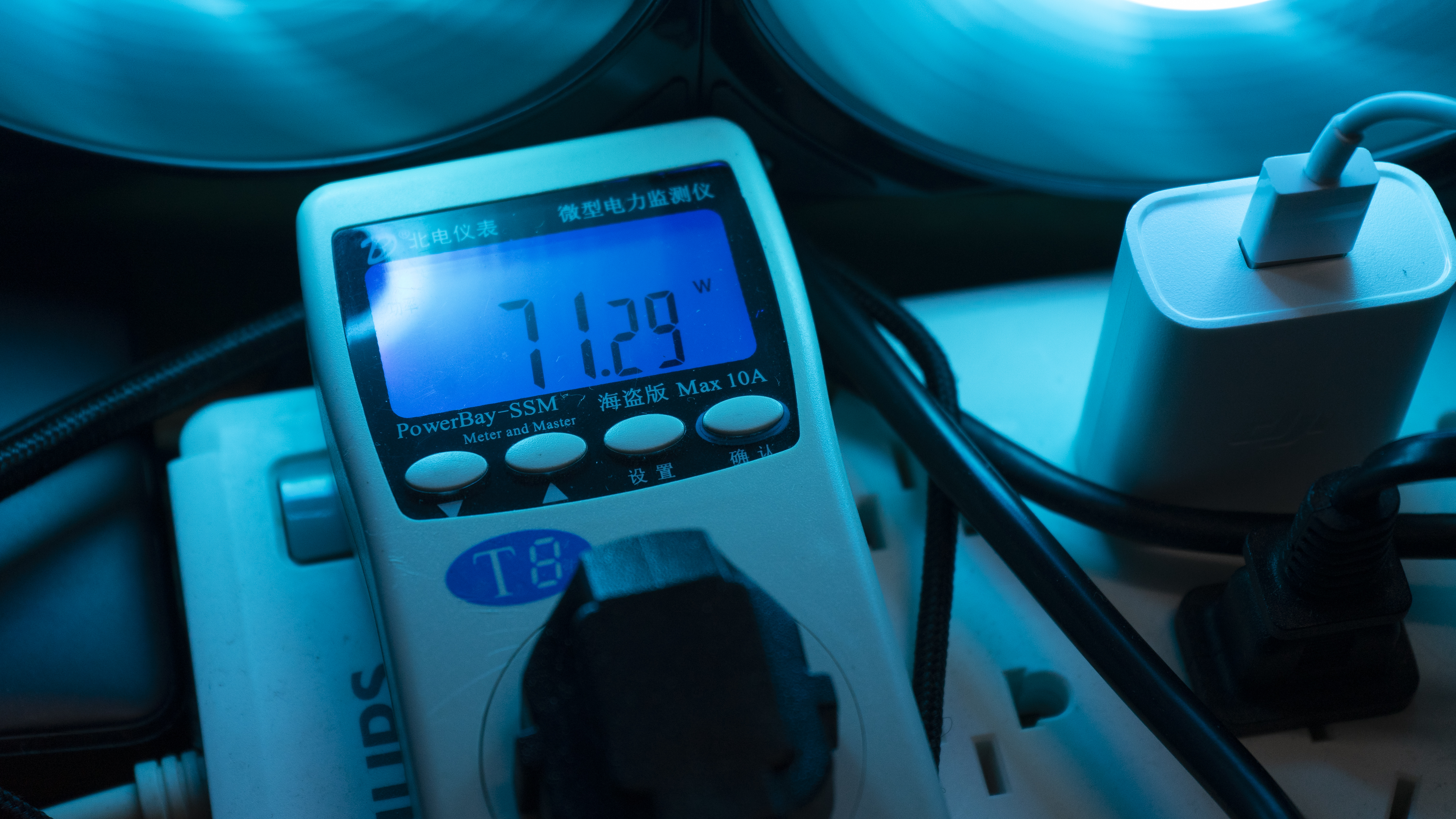 迪兰rx5908g显卡测评,rx590迪兰恶魔和蓝宝石超白金